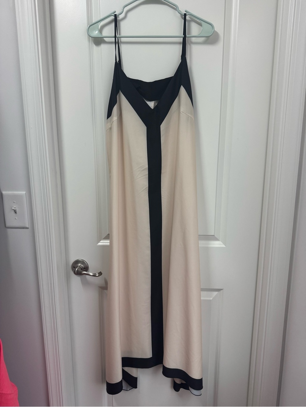 Women’s Sleeveless V-Neck Two-Tone Maxi Dress in Cream and Black - Size Large